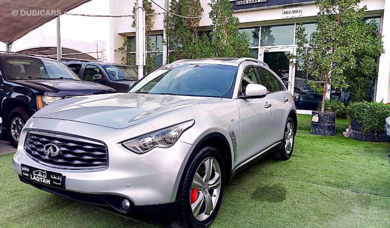 Infiniti FX35 Gulf 2009, silver color, black interior, number one, leather, sensor hole, rear camera, screen, rear