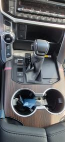 تويوتا لاند كروزر 2026 Model Toyota Land Cruiser (LC300) GXR, 3.5L Petrol 4WD 10A/T