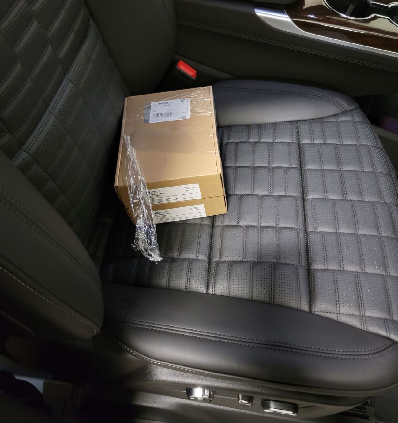 Cadillac Escalade Escalade ESV Sport Platinum ONYX Pkg | Fridge