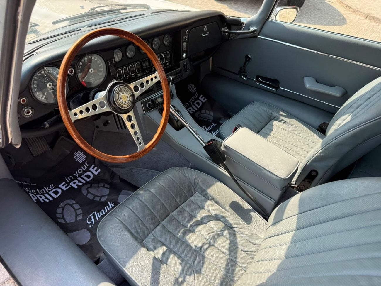Jaguar E-TYPE