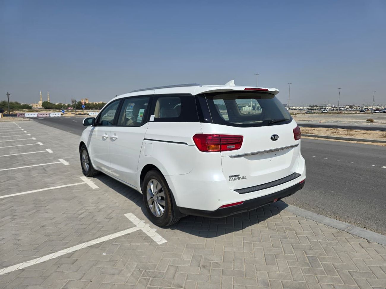 Kia Carnival GDI L 3.5L