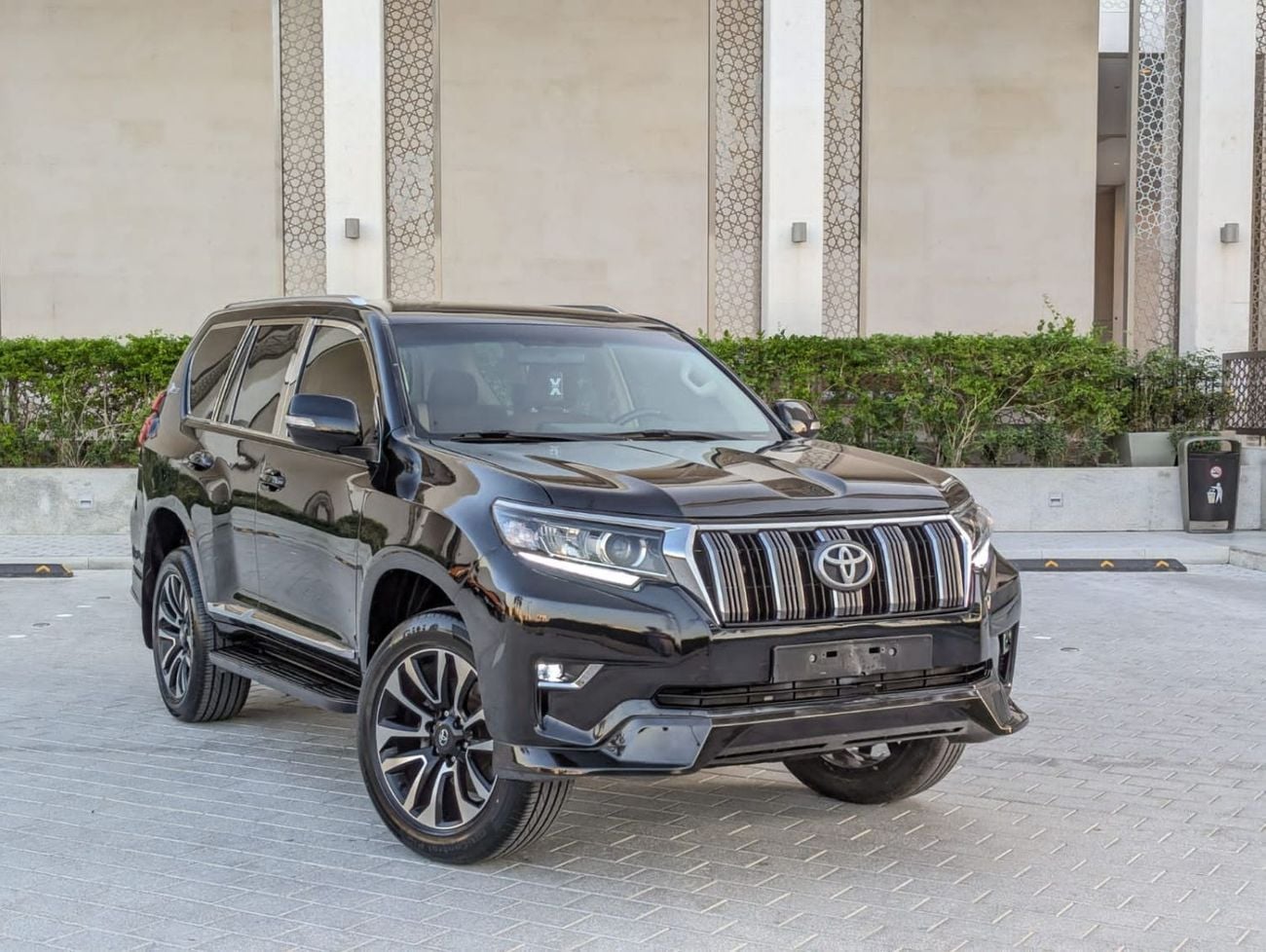 Toyota Prado TX-L Toyota Prado 2019 Black colour LHD Gcc specs 4x4