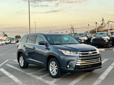 تويوتا هايلاندر 2015 Toyota Highlander MidOption - 3.5L V6 - 4x4 AWD Rear Camera - 7 Leather Seat- Auto Trunk