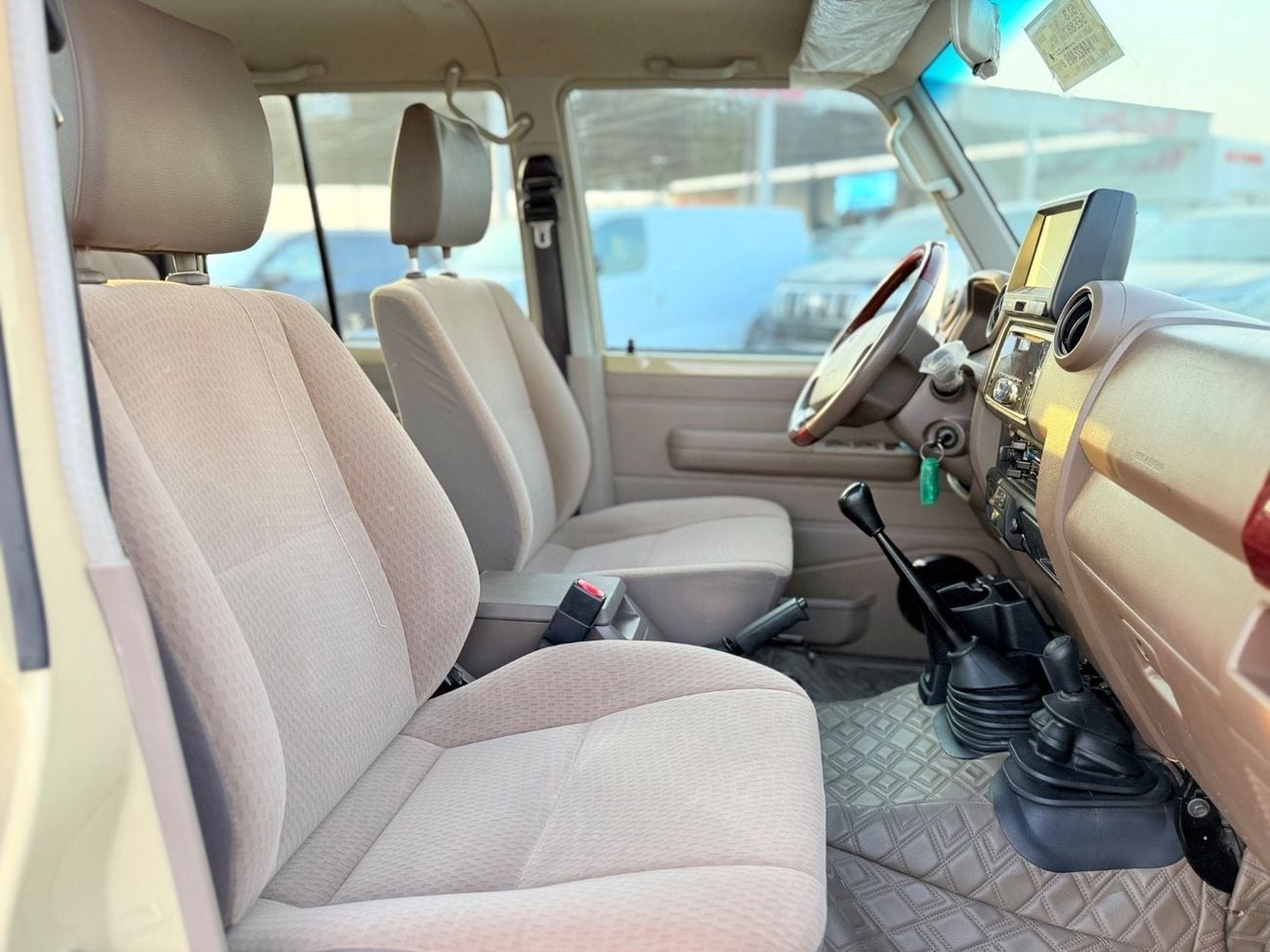 تويوتا لاند كروزر بيك آب Toyota landcuriser pickup Double Cabin 4.5L Years Diesel 8 cylinder Left hand drive