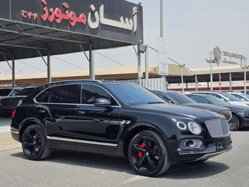 بنتلي بينتايجا Bentley Bentayga 2017  (W12- 6.0L -Twin-TurbO)