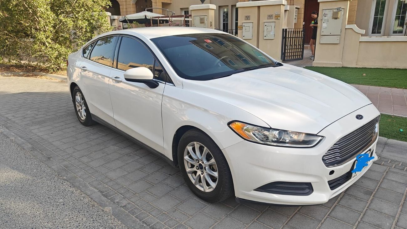 Ford Fusion S 2.5L