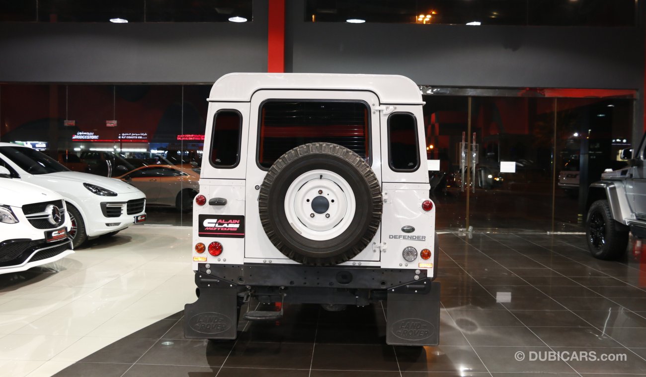 Land Rover Defender