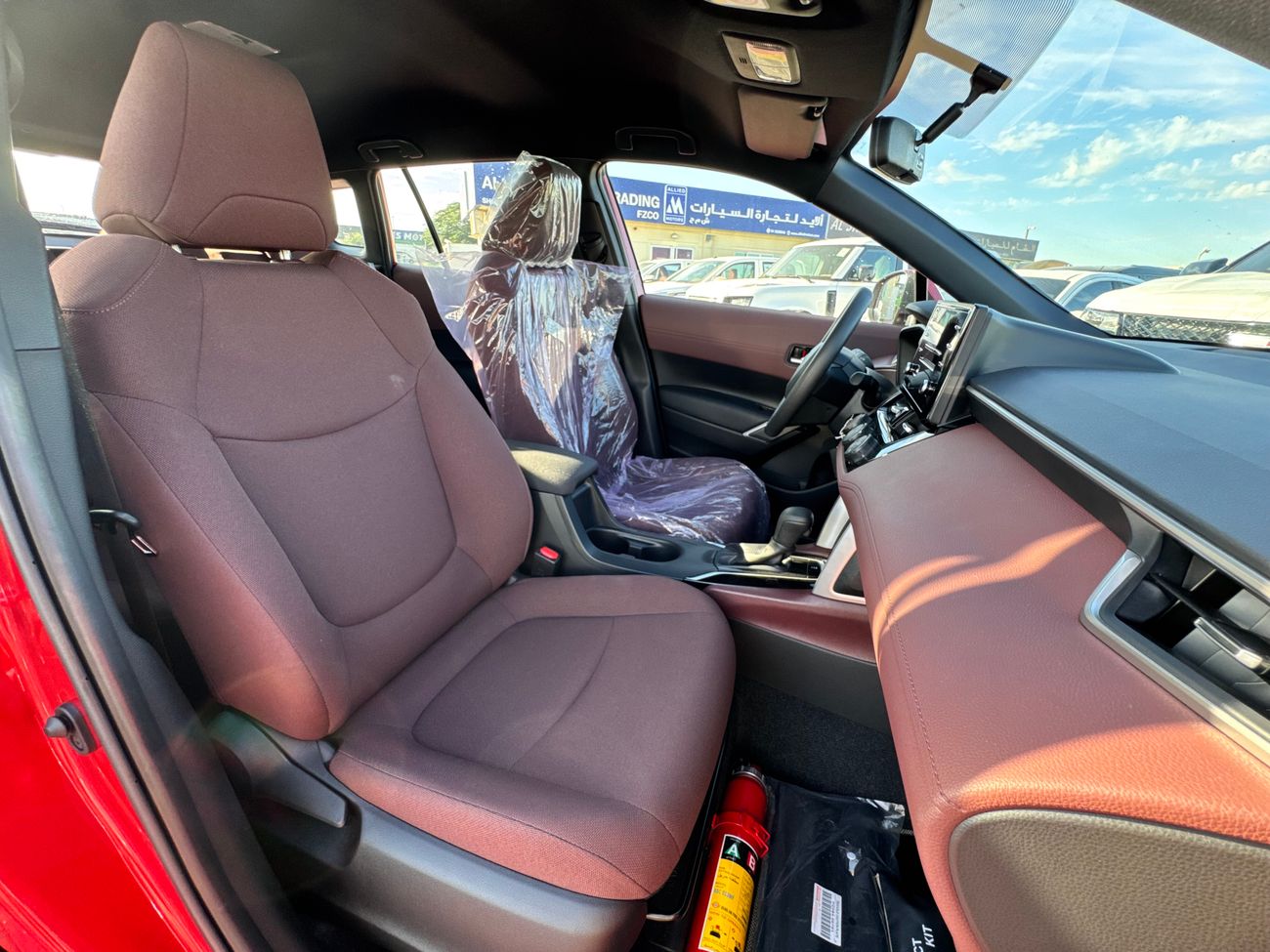 Toyota Corolla Cross 2024 PETROL 1.8L BRAND NEW GCC 0KM