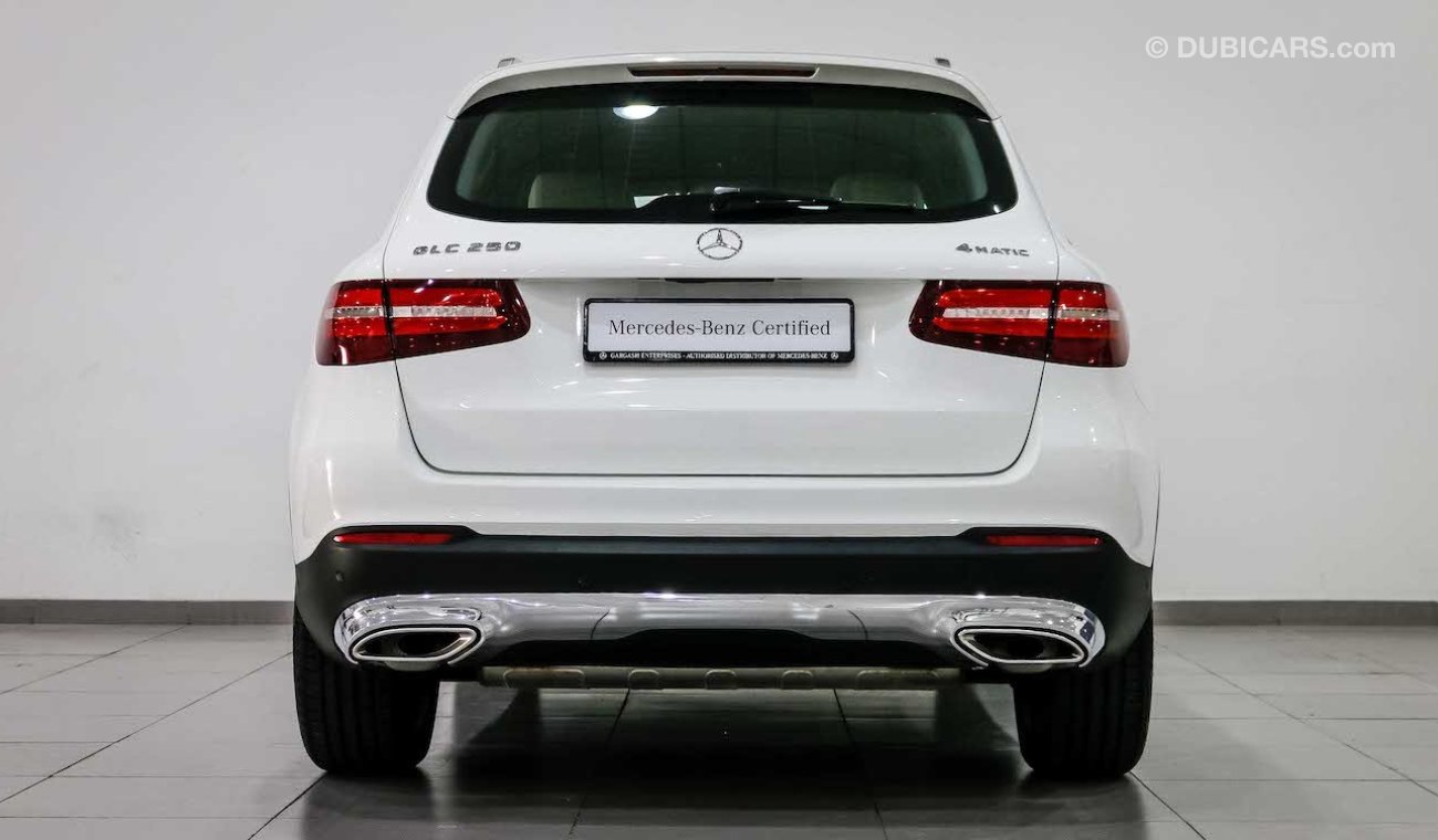 مرسيدس بنز GLC 250 سيارات الدفع الرباعي 4Matic