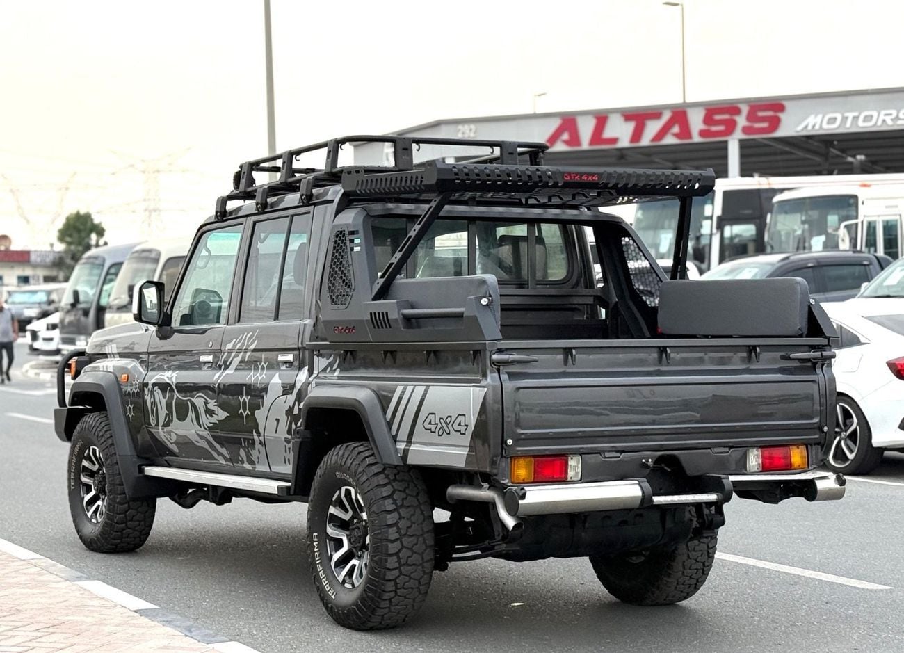 تويوتا لاند كروزر بيك آب PICKUP DLX Winch 4.5L