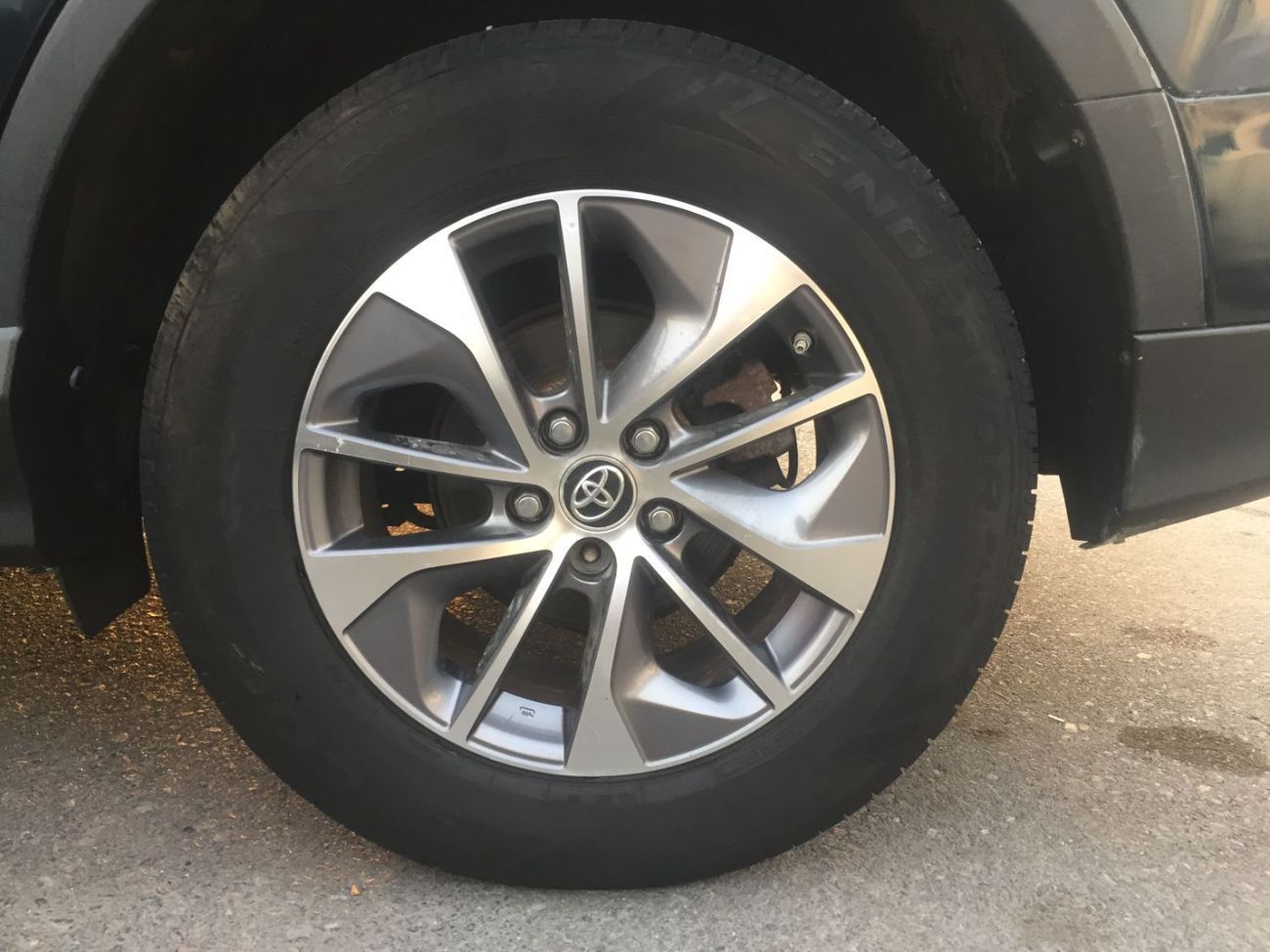 Toyota RAV4 TOYOTA RAV4 HYBRID  4X4 XLE