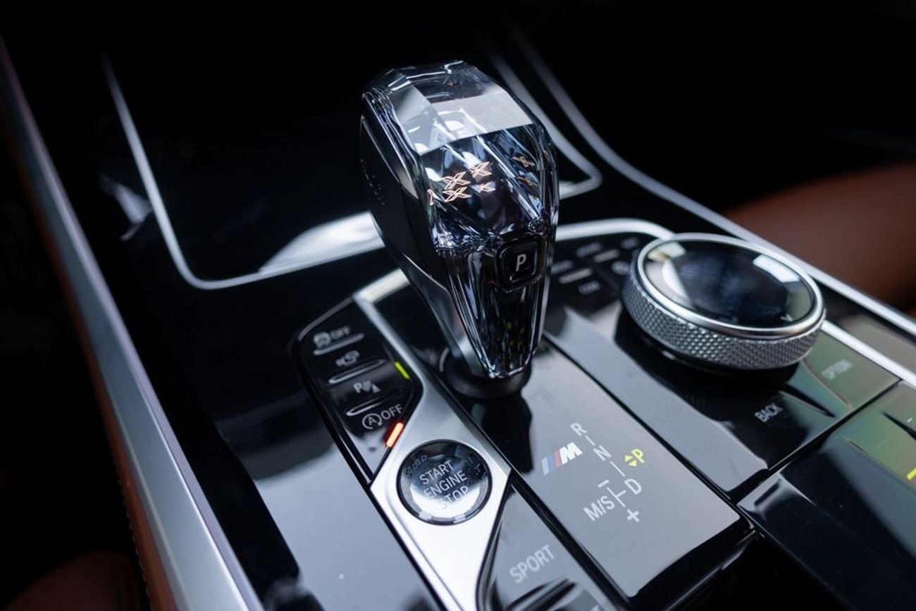 BMW X5 M50i 4.4L BMW X5 M50i M-Sport 2021 GCC under Agency Warranty with Flexible Down-Payment.