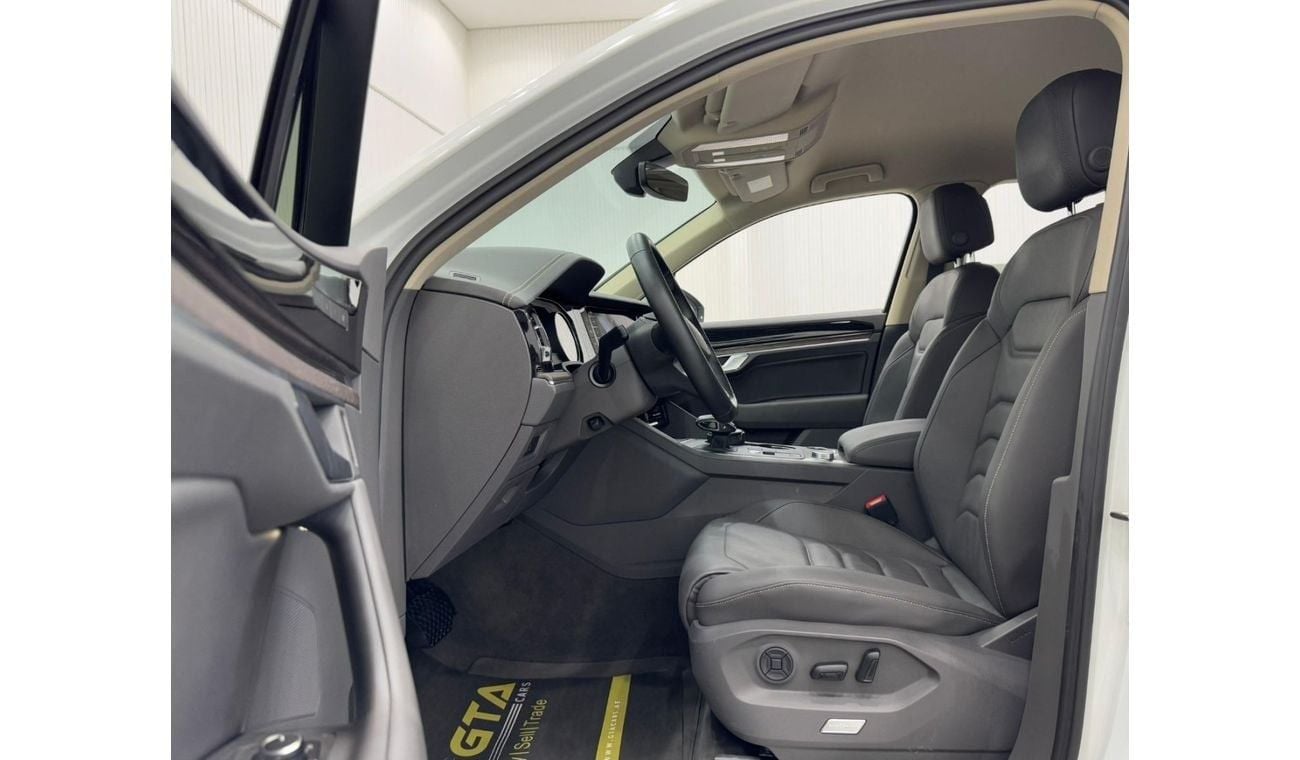 Volkswagen Touareg Comfortline 3.0L 2023 Volkswagen Touareg AtmosphereCL, Agency Warranty Till 01/26+ SP, Full Service