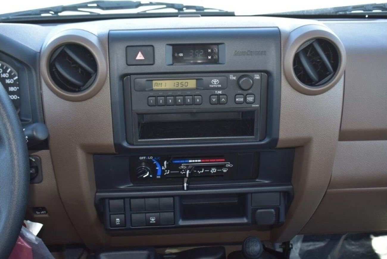 تويوتا لاند كروزر 70 71 SWB V6 4.0L PETROL 4WD MT