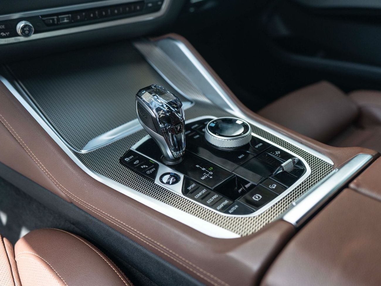 بي أم دبليو X6 xDrive40i Luxury M Sport Package 3.0L