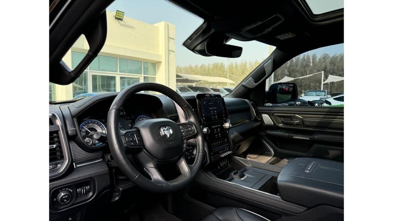 RAM 1500 DODGE RAM 1500 HEMI 5.7L  LIMITED GCC 2020 Service history (under warranty) Original paint