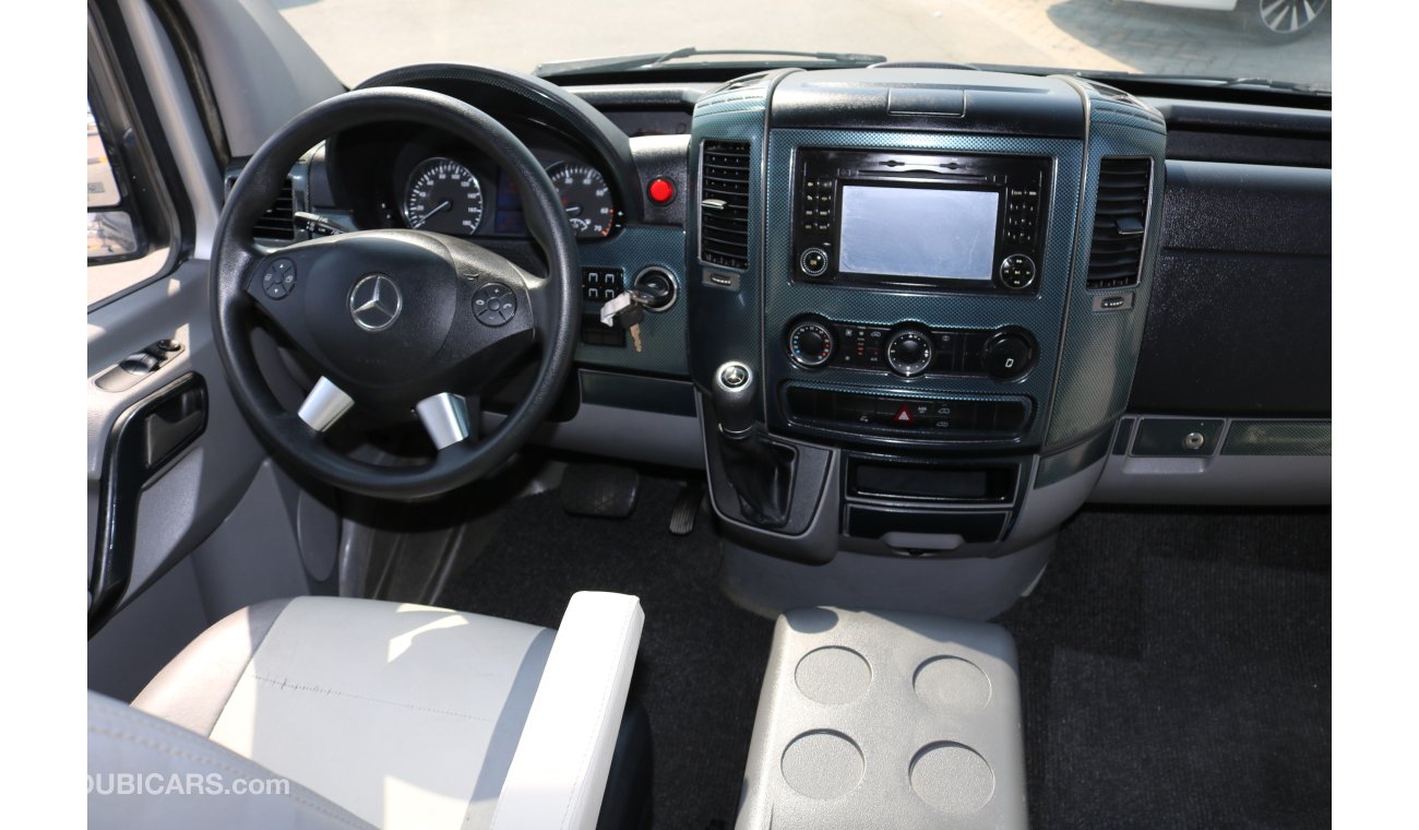 Mercedes-Benz Sprinter 21 SEATER LUXURY PASSENGER VAN 2015 LOW MILEAGE WITH GCC SPECS
