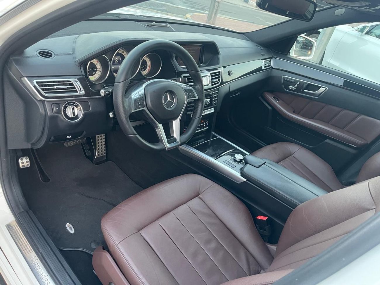 Mercedes-Benz E300 Avantgarde Mercedes E300 2015 KIT 63 _GCC_2015_Excellent Condition _Full option