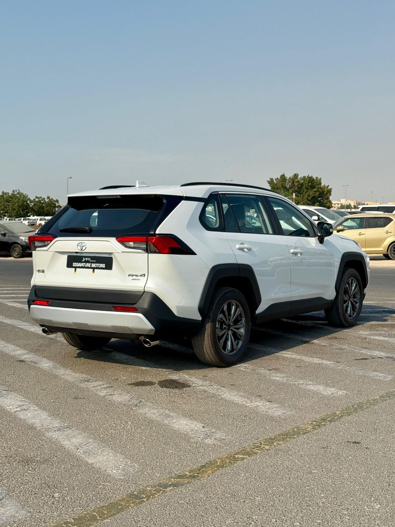 تويوتا راف ٤ Toyota RAV4 Toyota RAV4 2.0L Petrol FULL OPTION