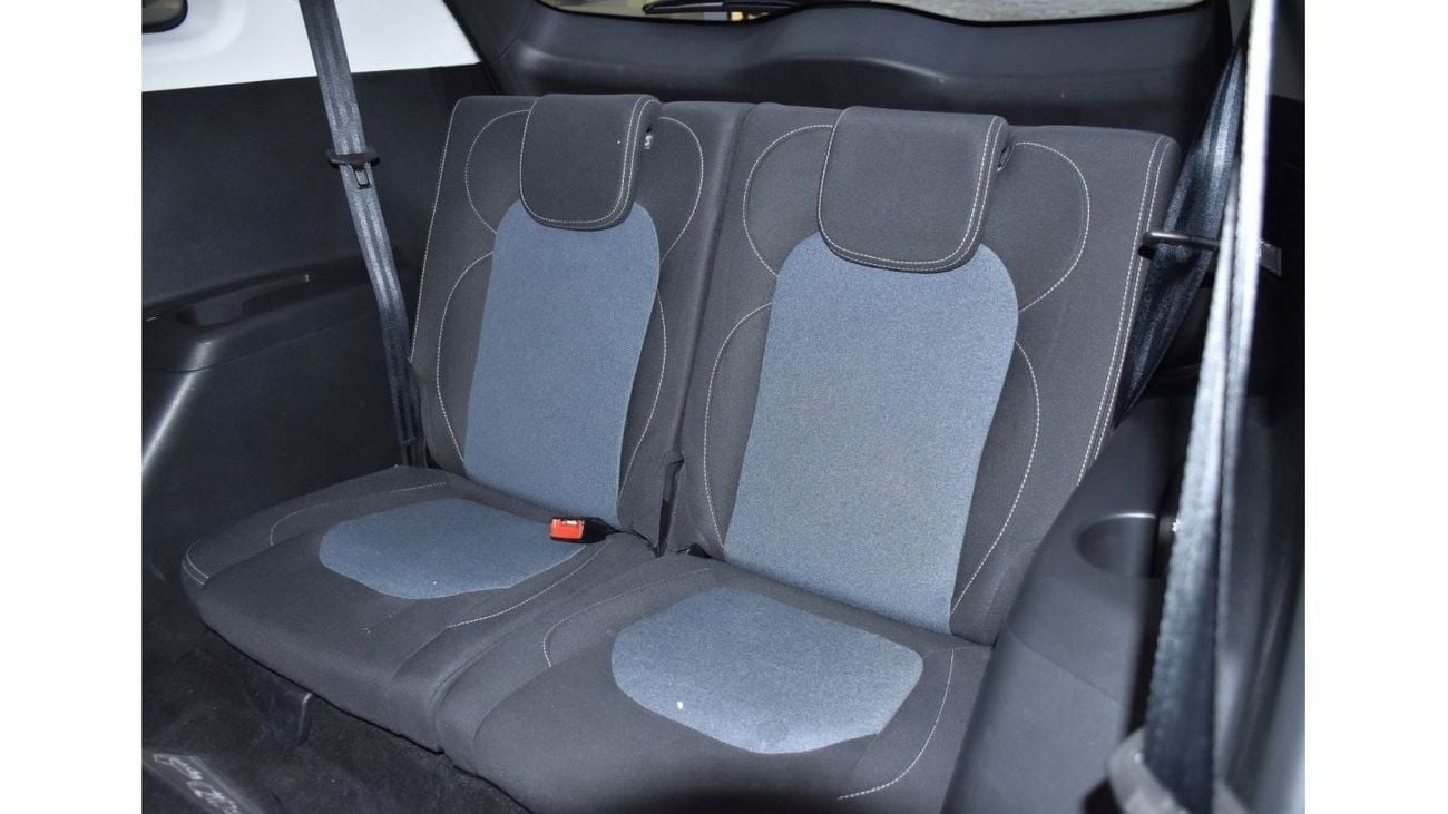 Chevrolet Captiva EXCELLENT DEAL for our Chevrolet Captiva Premier ( 2023 Model ) in Silver/Gray Color GCC Specs