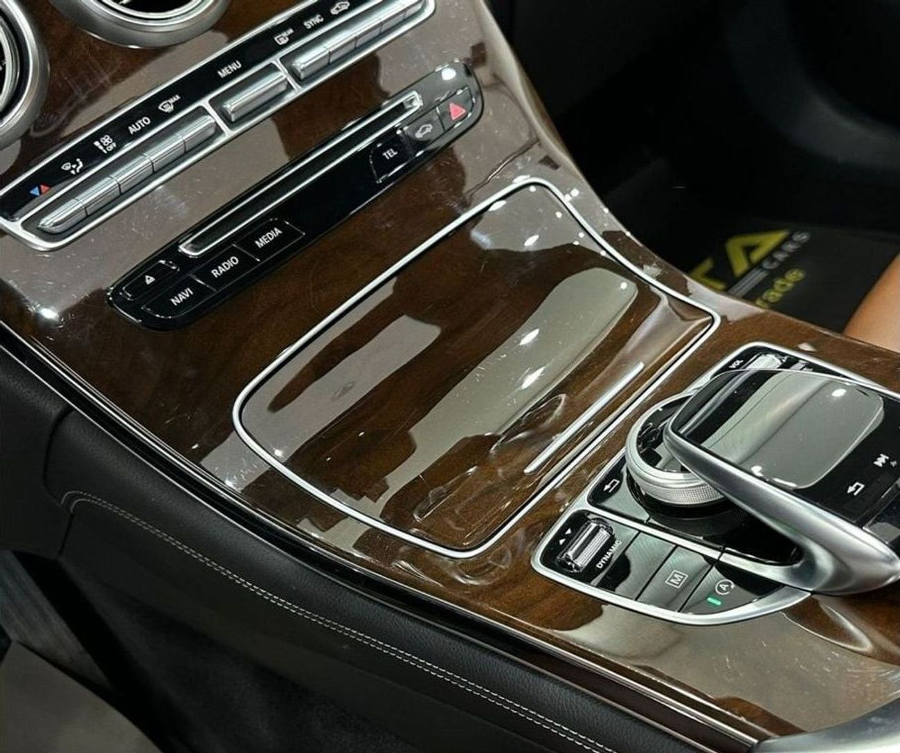 Mercedes-Benz GLC 250 4MATIC 2.0L 2017 Mercedes Benz GLC250 AMG 4MATIC, Full Mercedes Service History, Full Options, GCC