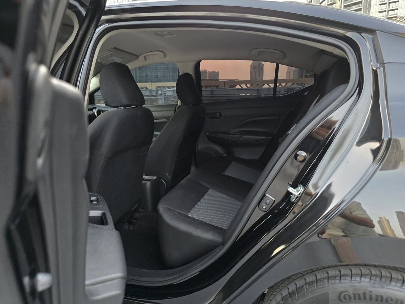 Nissan Versa SE EDITION