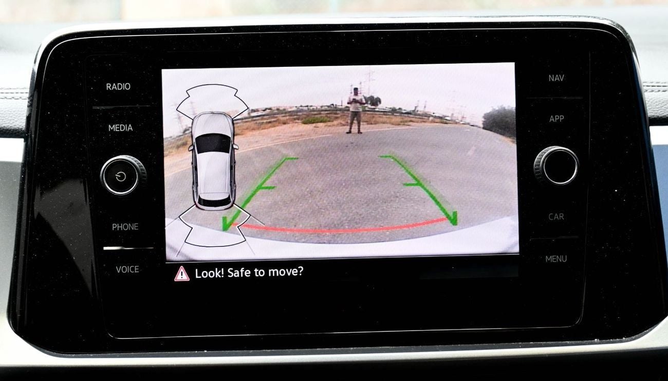 فولكس واجن T ROC Life 1.4L