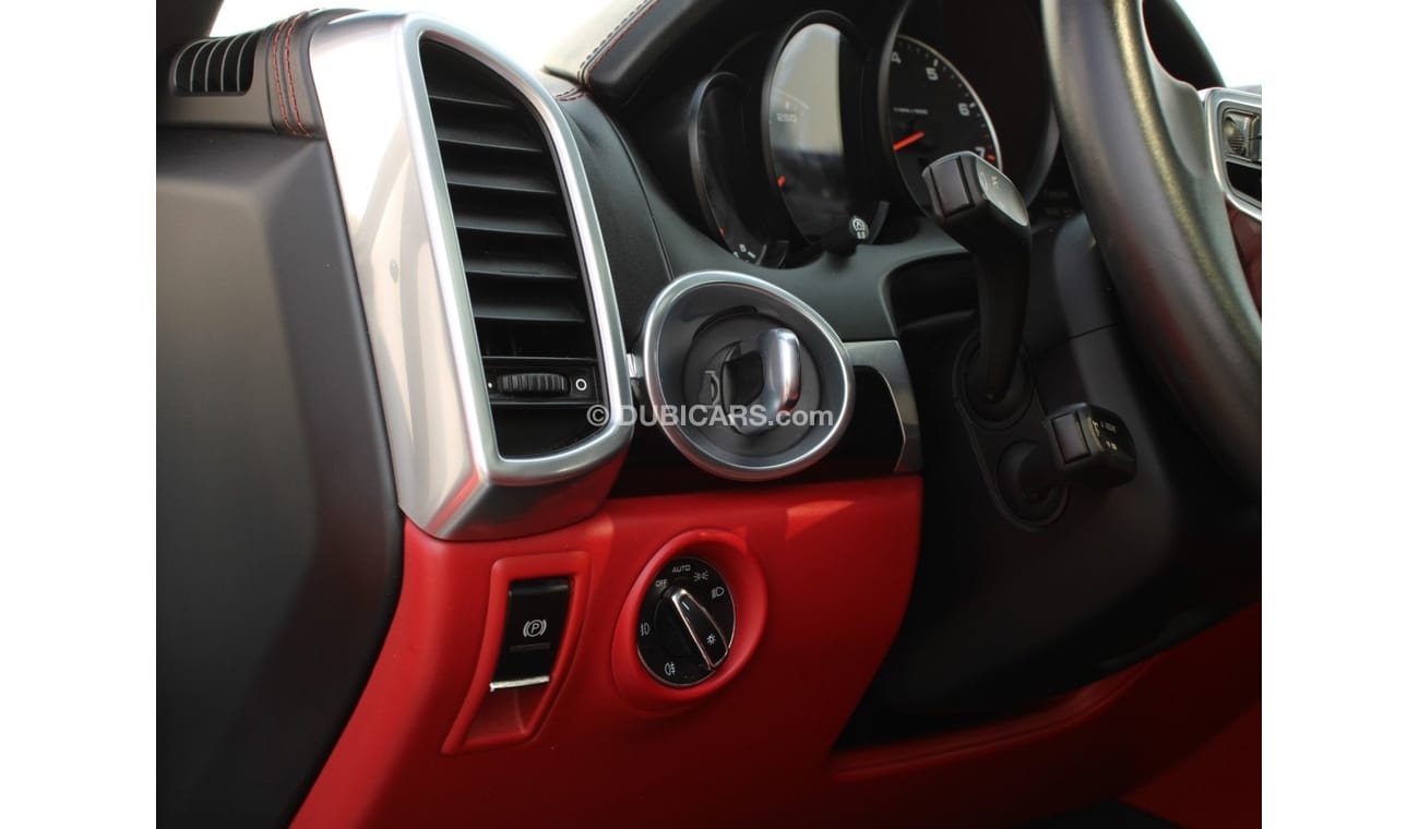 Porsche Cayenne Std
