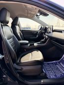 Toyota RAV4 XLE 2.5 L AWD leather seats, push start 2024