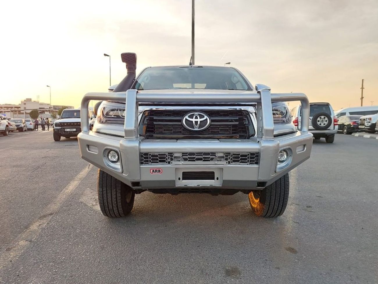 Toyota Hilux TOYOTA HILUX PICKUP RHD 2017 MODEL 2.8 L DIESEL AUTOMATIC(PM94124)