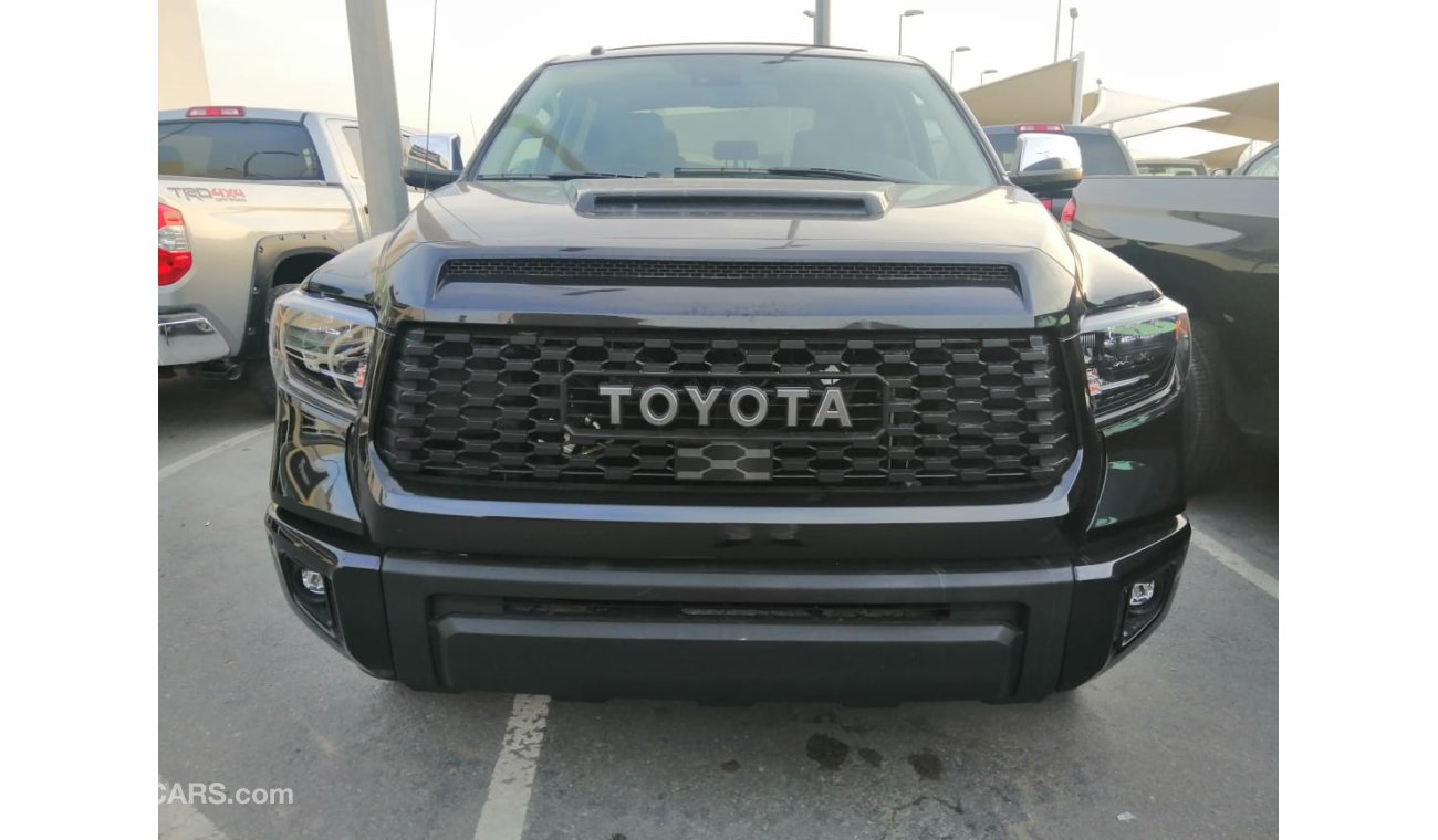 Toyota Tundra Toyota tundra crewmax platinum 2019 تندرا بلاتنيوم 4 باب