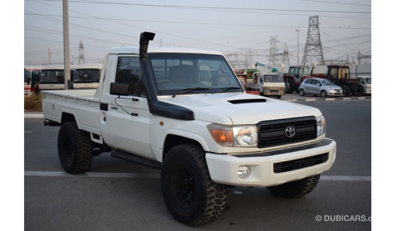 Toyota Land Cruiser Pick Up MANUAL