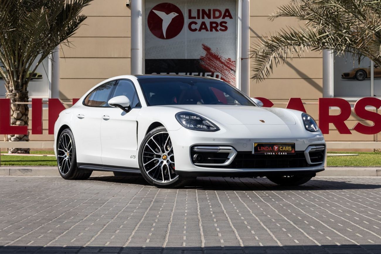 Porsche Panamera GTS 4.0L (454 HP) RWD