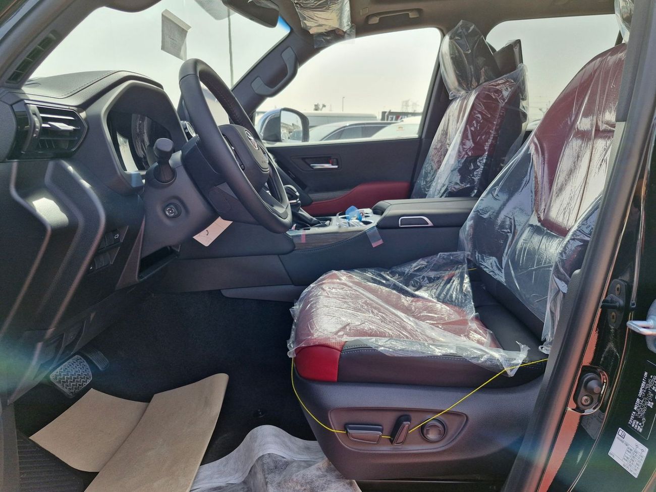 تويوتا لاند كروزر ONLY FOR AFRICA, BEST PRICE 2025 LAND CRUSIER VX4 3.3L DIESEL BRAND NEW 0KM