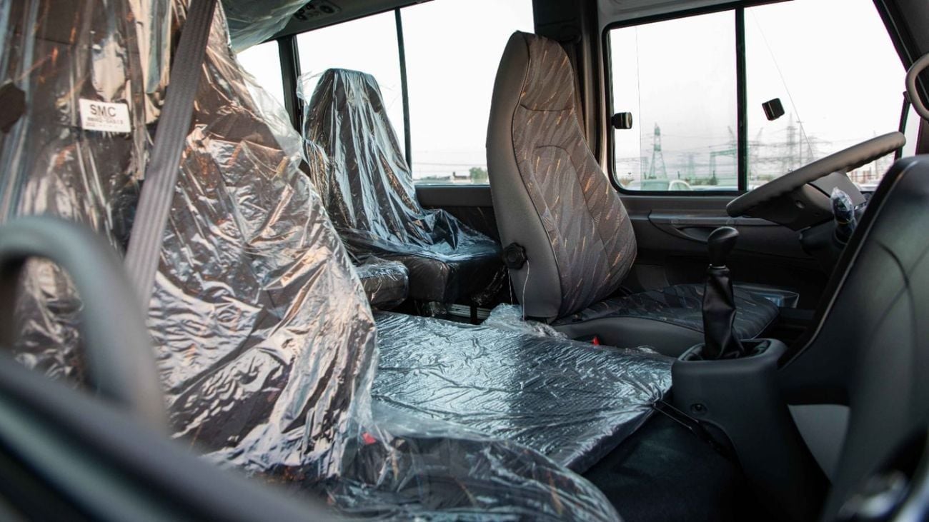 هيونداي كونتي FL 28-seater 3.9L Diesel | GCC Specs | 2026 | For Local Registration +10%