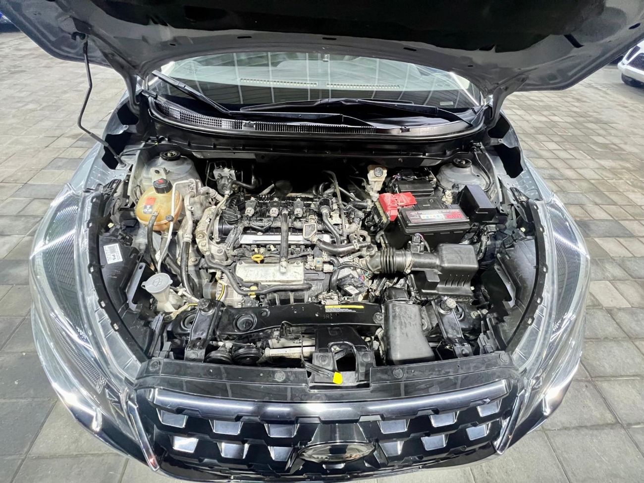 Nissan Kicks 1.6 SV warranty one year bank financie available 0 dawon payment