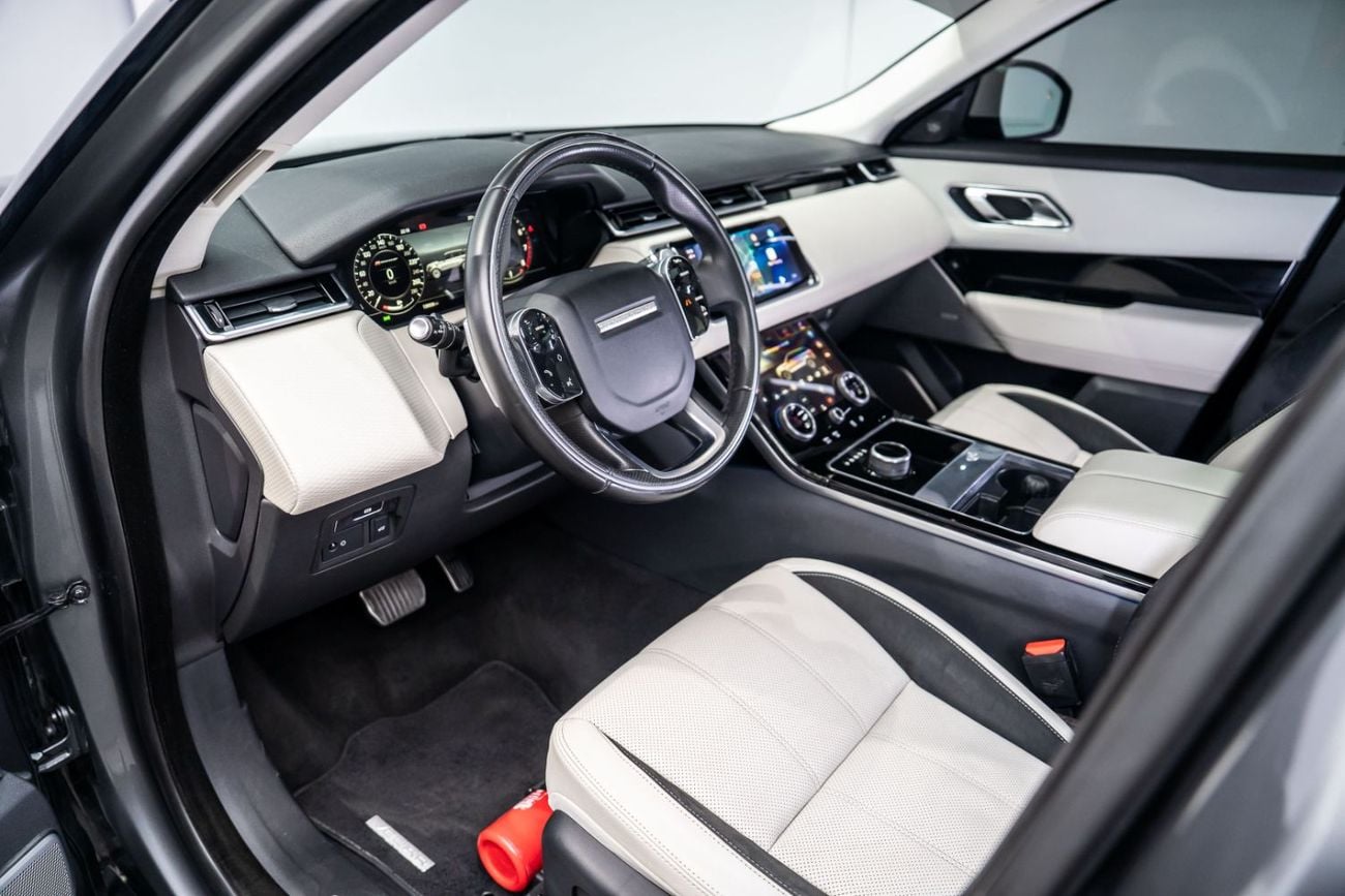 Land Rover Range Rover Velar R-DYNAMIC SE