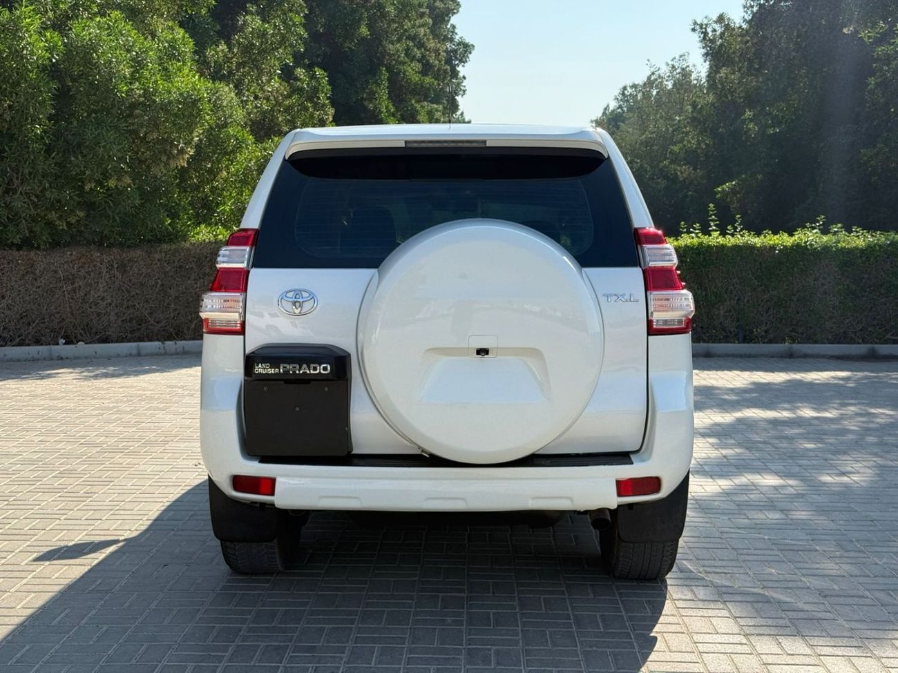 Toyota Prado TX-L 4.0L LHD-GCC SPECS-Automatic-Petrol-4WD-6 Cylinder-7 Seats-5 Doors