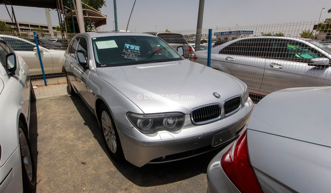 بي أم دبليو 735 i