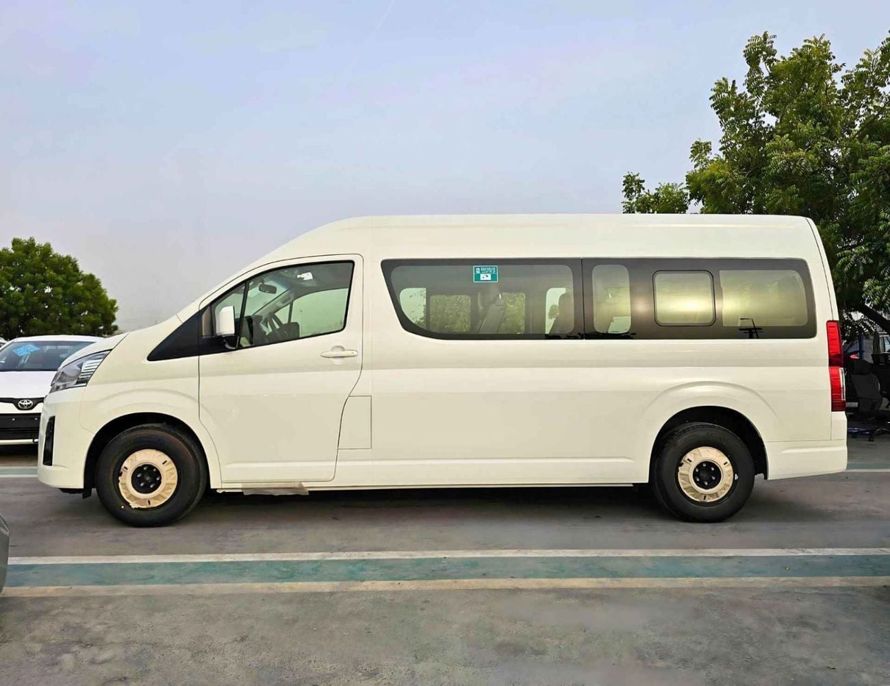 تويوتا هاياس GL HIGHROOF GL/3.5L PETROL M/T V6/HIGH OPTION 13 SEATER/ CODE # HHGL35MP