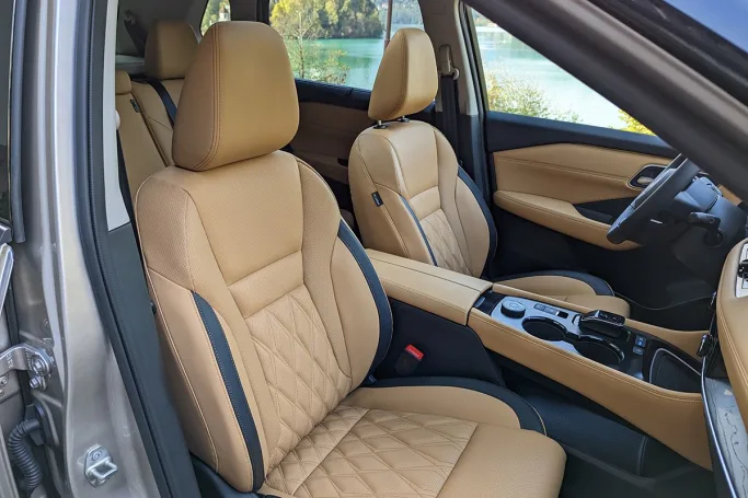 Nissan X-Trail interior - Seats