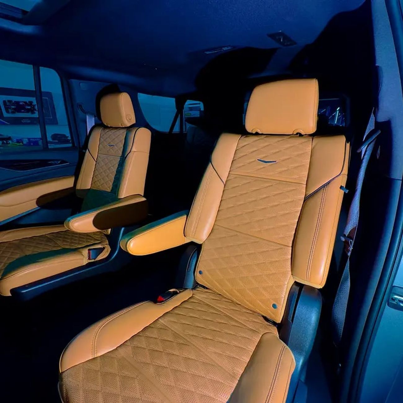 كاديلاك إسكالاد ESV Premium Luxury 6.2L