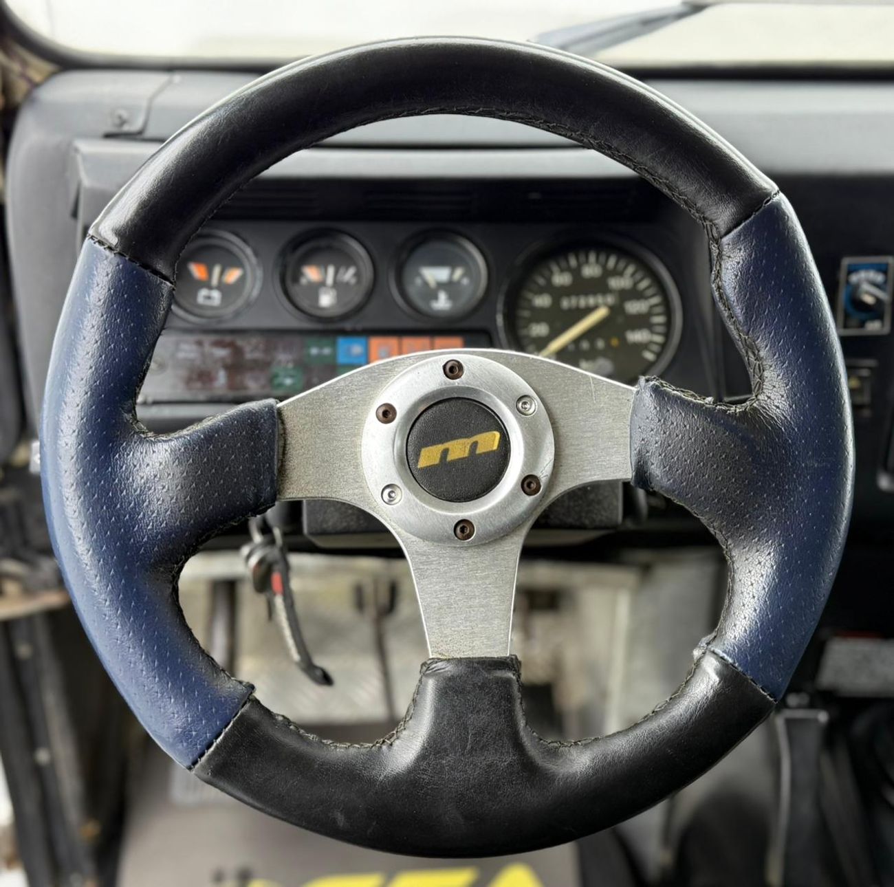 لاند روفر ديفندر 1988 Land Rover Defender ,Excellent Condition ,GCC