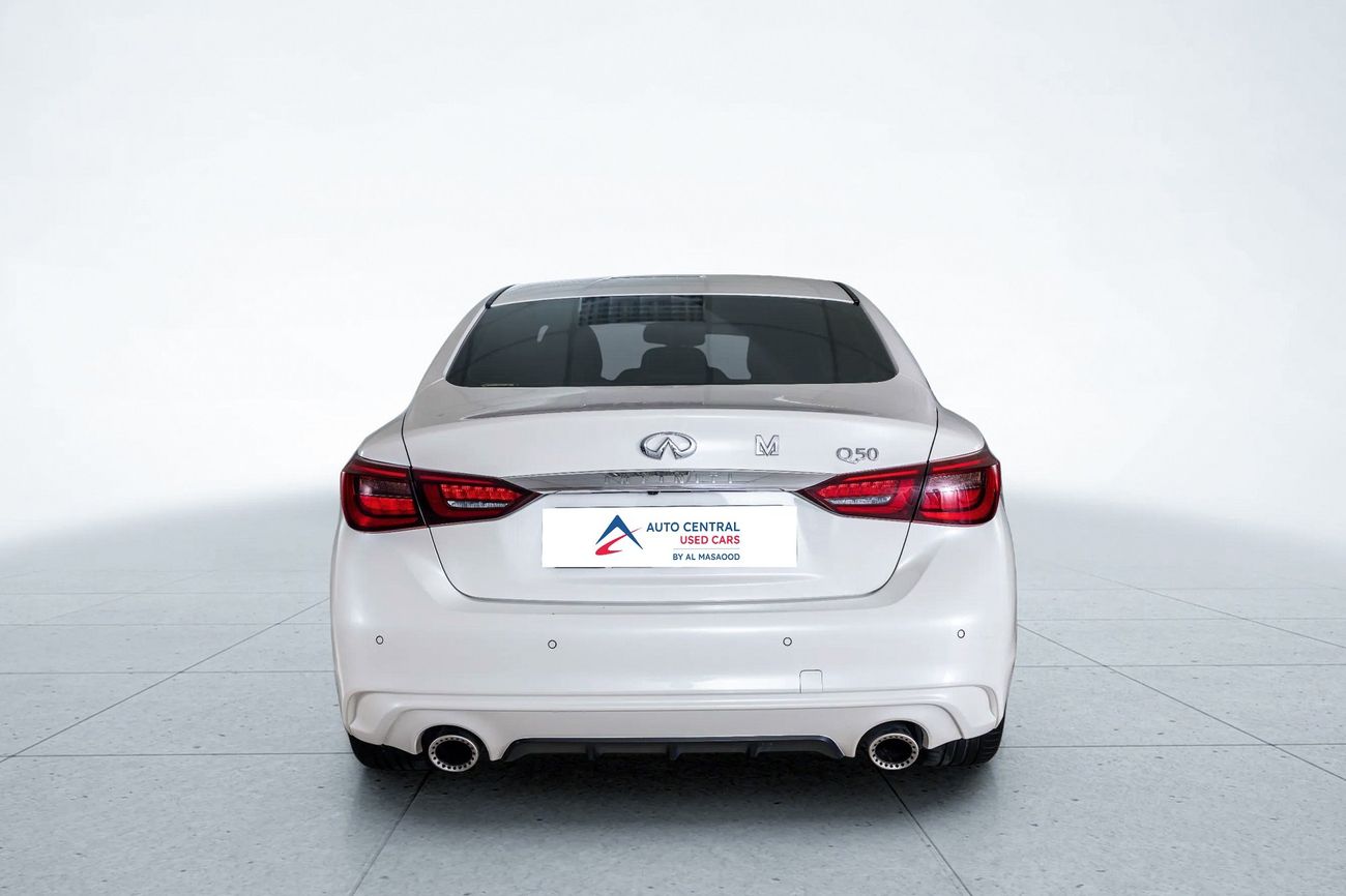 Infiniti Q50 LUXE 3.0