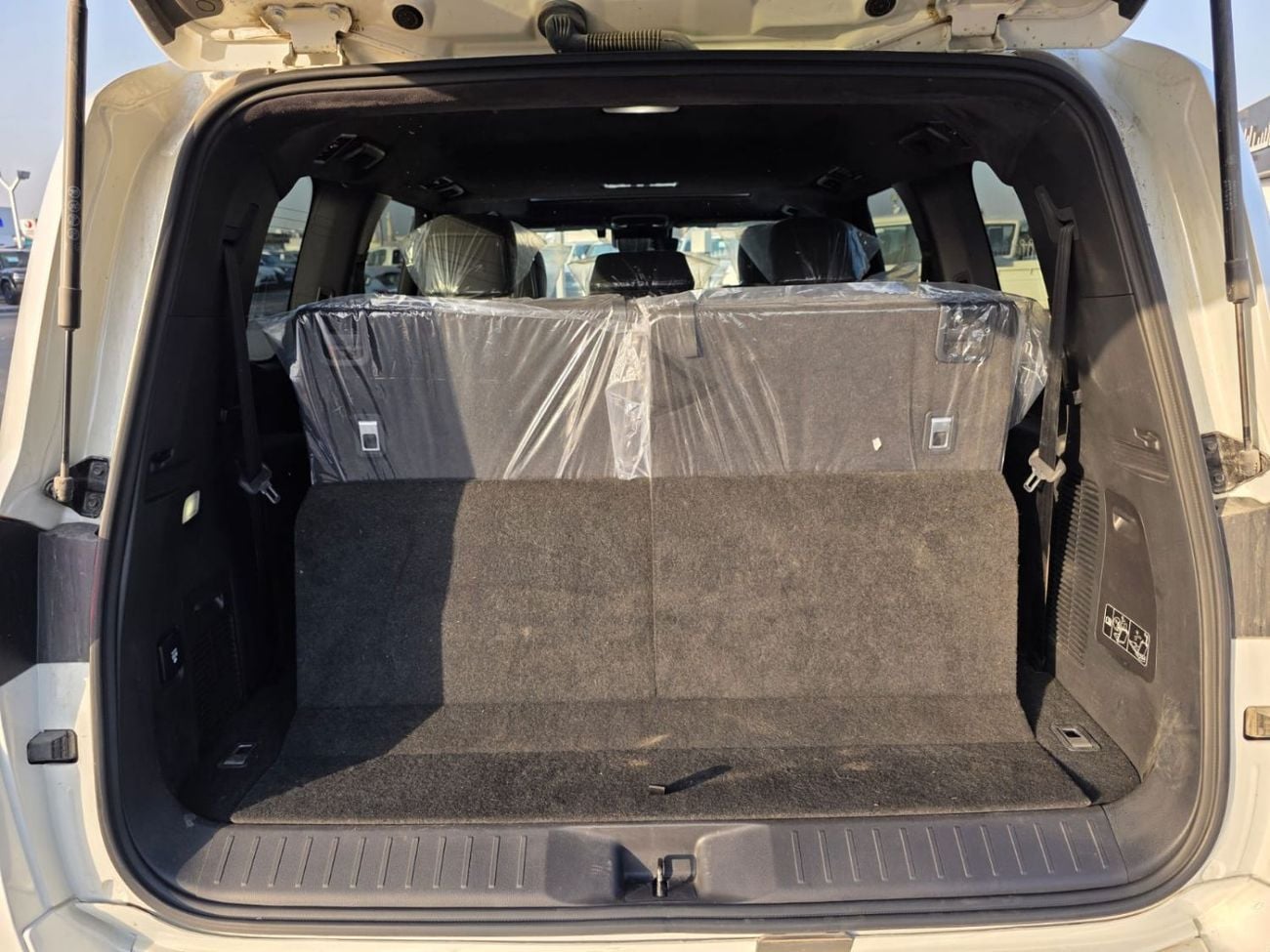 Toyota Land Cruiser GR SPORT LC300 ,RIGHT HAND DRIVE DIESEL ,4.5 LITER ,FULL OPTION  ,WITH G.R KIT