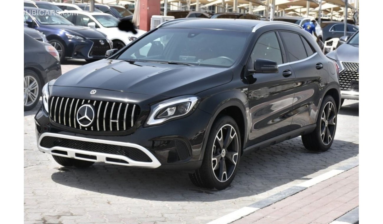 مرسيدس بنز GLA 250 EXCELLENT CONDITION / WITH WARRANTY