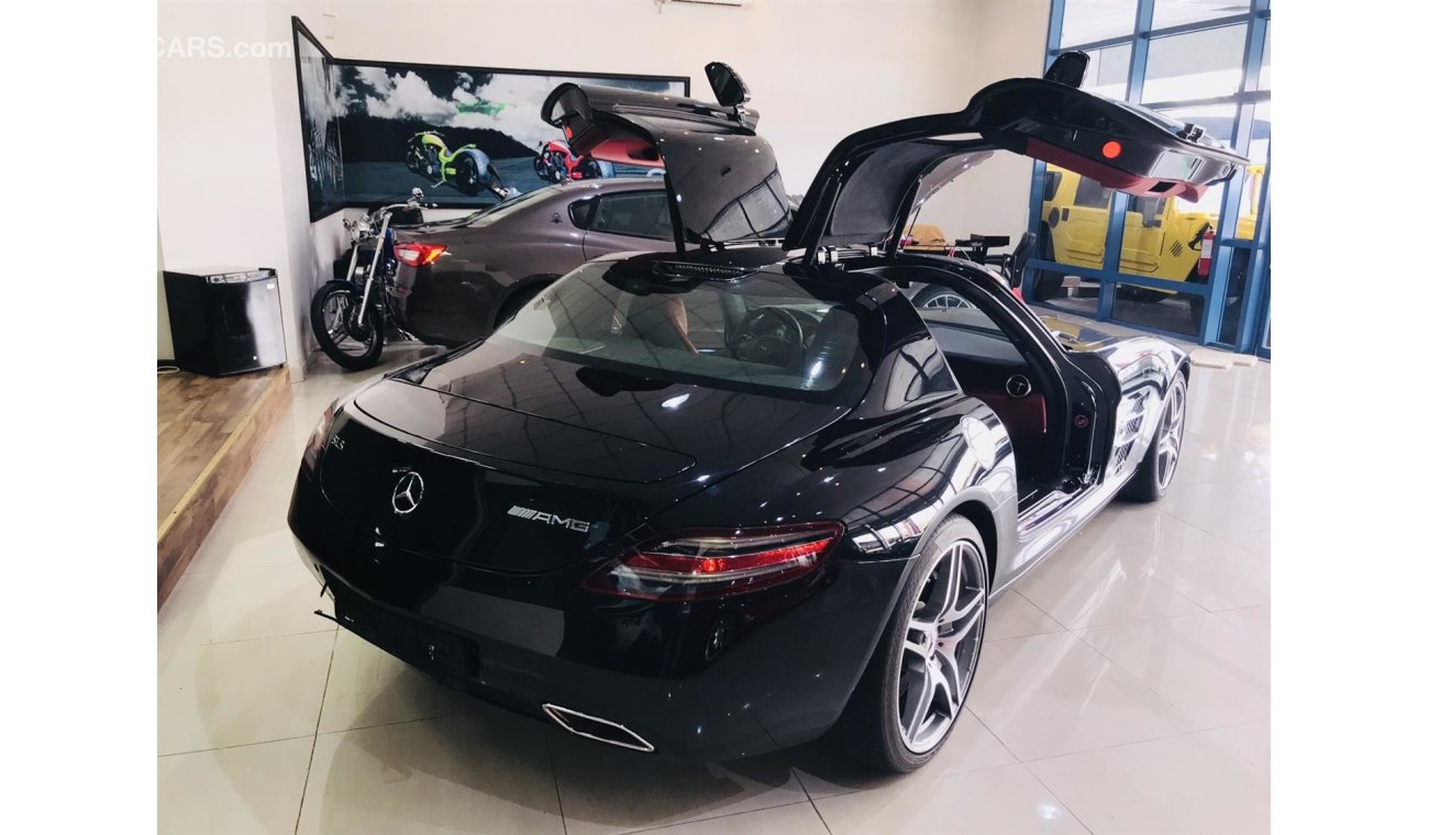 Mercedes-Benz SLS AMG - 2011 - GCC - TWO  YEARS WARRANTY