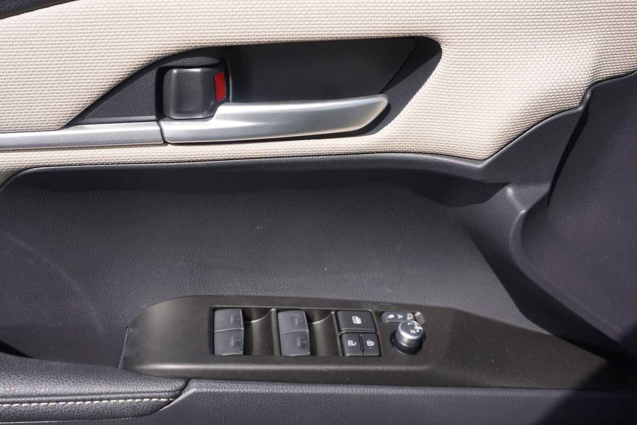 Toyota Camry 2025 MODEL TOYOTA-CAMRY 2.5L PETROL (SUNROOF, WIRELESS CHARGER, REAR CAMERA)