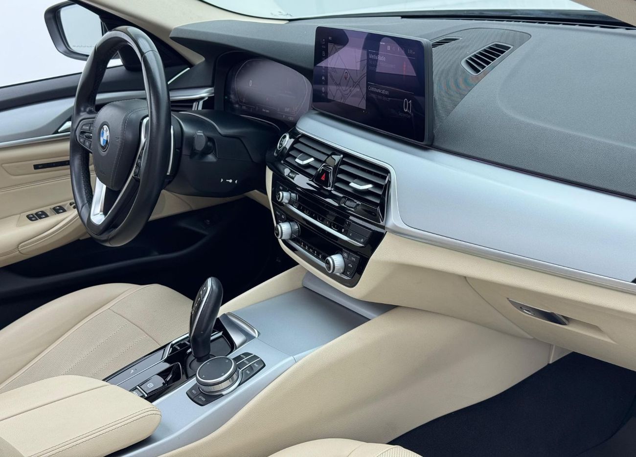 بي أم دبليو 520i Std 2.0L 2021 BMW 520i, BMW Service History, BMW Warranty & Service Contract, Excellent Condition, G