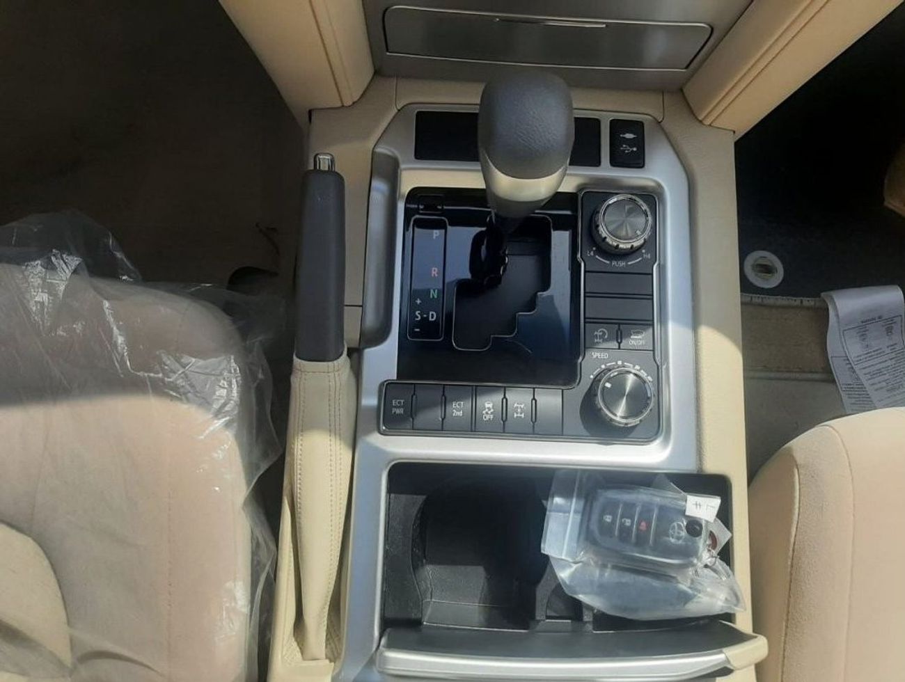 Toyota Land Cruiser Toyota Land Cruiser GXR V8